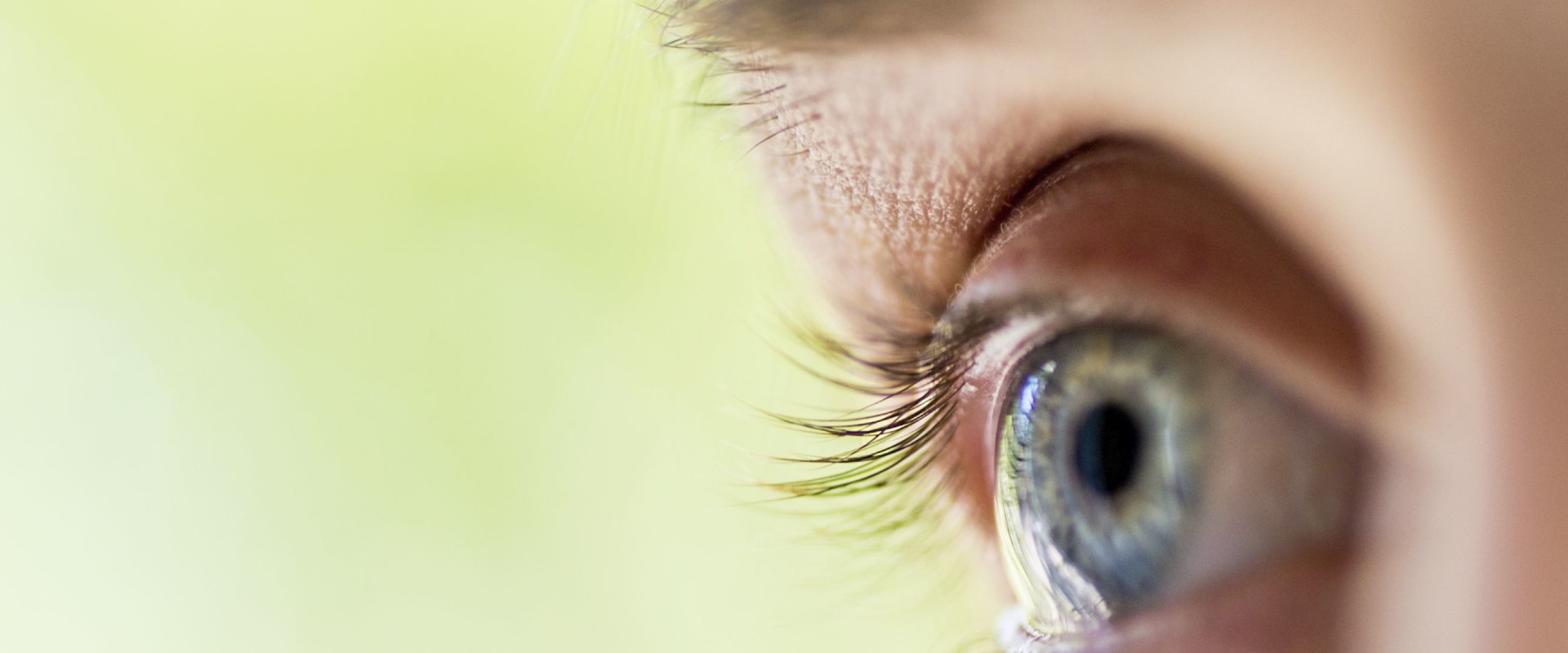 Are there any medications that should be avoided before and after having lasik eye surgery?